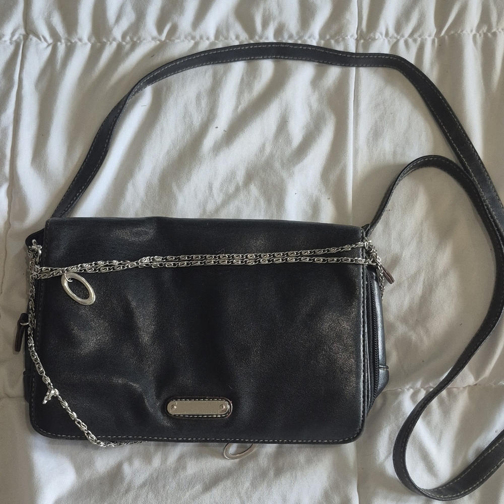 Elegant Black Leather Shoulder Bag